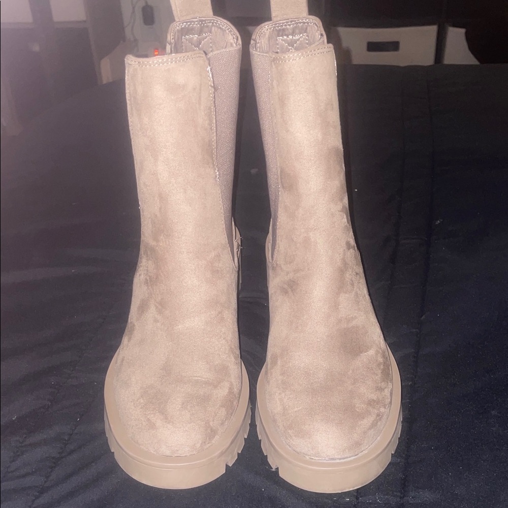 H&M Beige Suede Ankle Boots - Picture 2 of 6